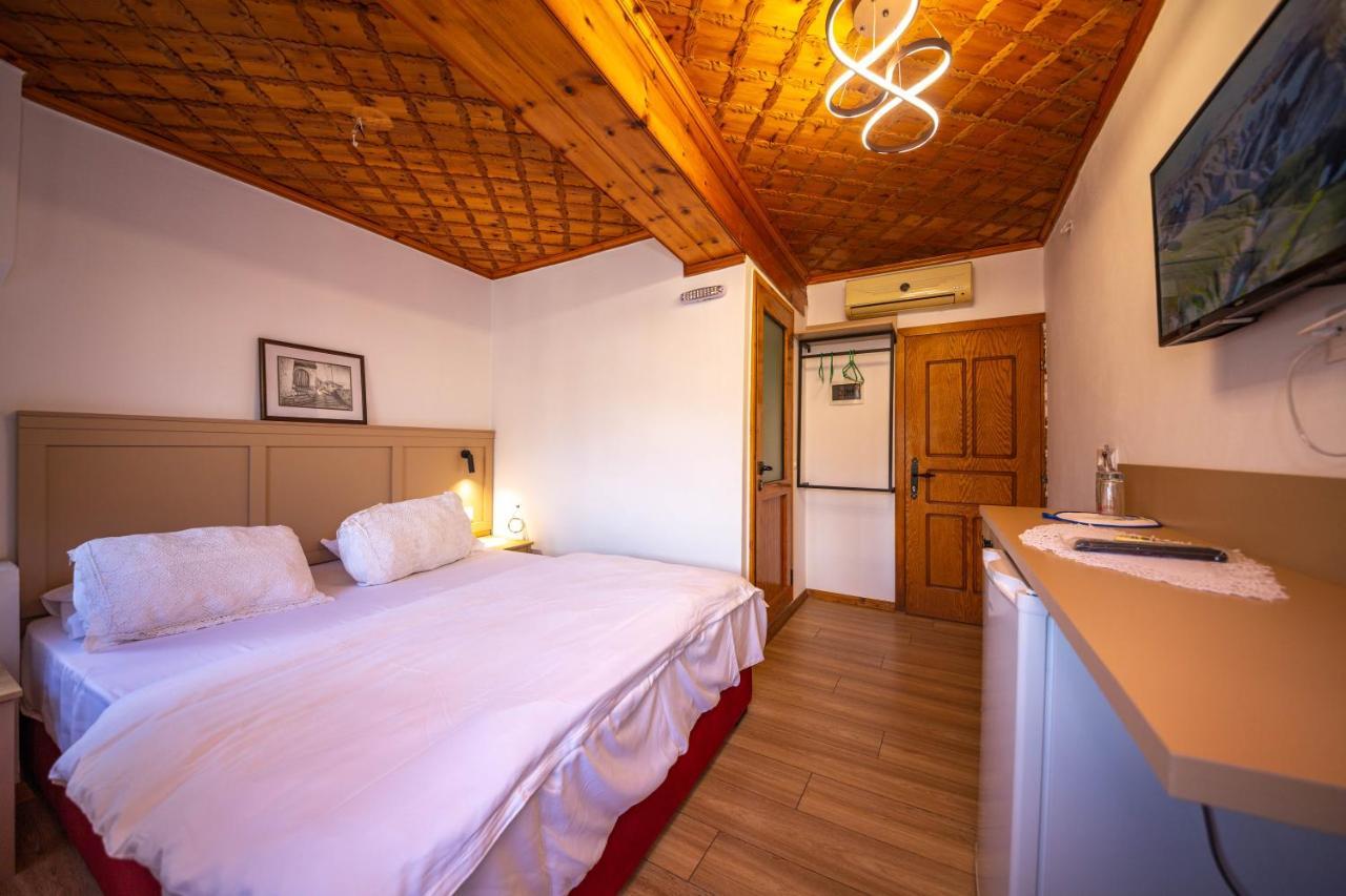 Bed And Breakfast Kotoni Gjirokaster Bagian luar foto