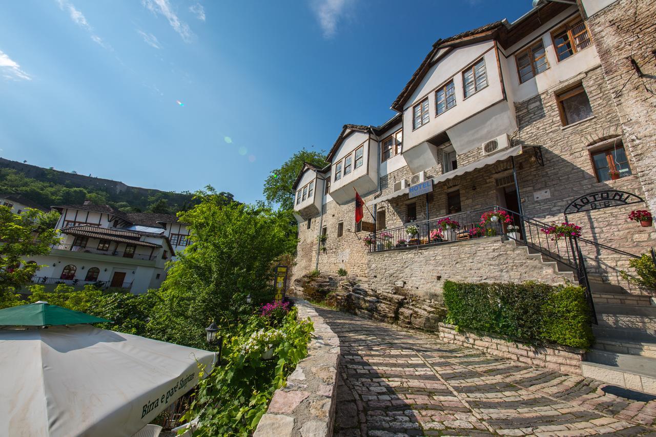 Bed And Breakfast Kotoni Gjirokaster Bagian luar foto